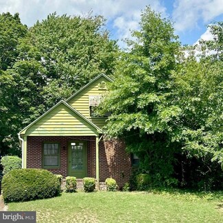 426 W Chestnut Ave, Vineland, NJ 08360