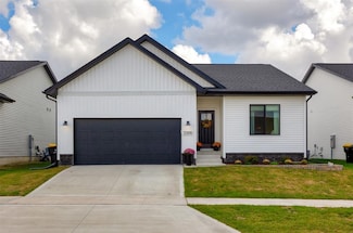 2205 Barry Dr, Adel, IA 50003