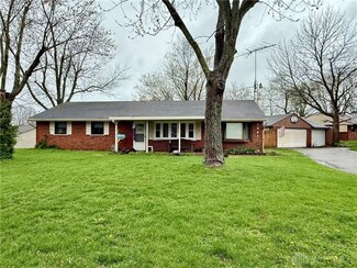 2841 Chinook Ln, Dayton, OH 45420
