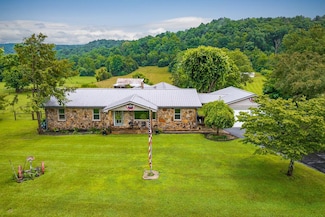 1653 Lester Flatt Rd, Sparta, TN 38583