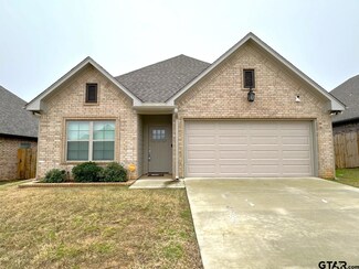 826 Lindsey Ln, Whitehouse, TX 75791