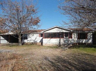 45099 County Street 2570, Apache, OK 73006