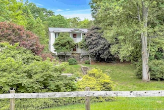 2840 Glenn Springs Rd, Spartanburg, SC 29302
