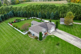 70390 Fawn Ln, Edwardsburg, MI 49112