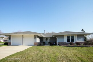 1160 Mayfield Ln, Hoffman Estates, IL 60169
