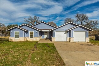 197 Wright Dr, Cedar Creek, TX 78612