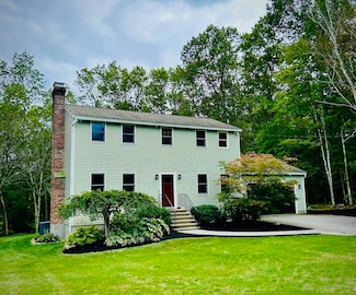 87 West St, Westford, MA 01886