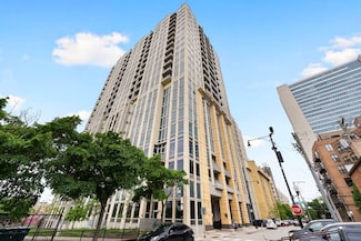 700 N Larrabee St Unit 2010, Chicago, IL 60654