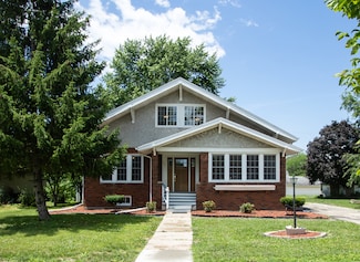 224 N Maple St, Gilman, IL 60938