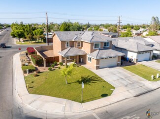 211 Bell Ct, Brawley, CA 92227