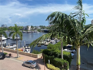 450 Bayfront Place Unit 4402, Naples, FL 34102
