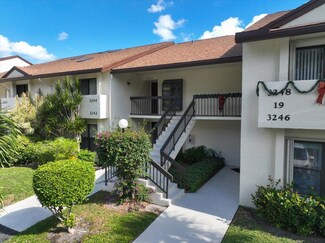 3244 Perimeter Dr, Greenacres, FL 33467
