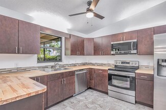 2481 SW Warwick St, Port Saint Lucie, FL 34984