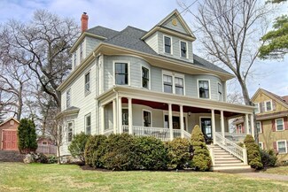 172 Ashland St, Melrose, MA 02176