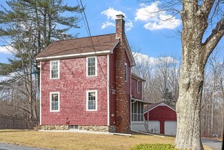 50 Quinapoxet St, Jefferson, MA 01522