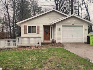 1413 Valley Dr, Traverse City, MI 49685