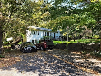 11 Echo Hill Rd, Saugerties, NY 12477