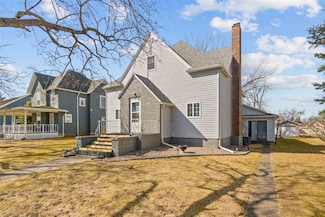 212 N Davis St, Keota, IA 52248