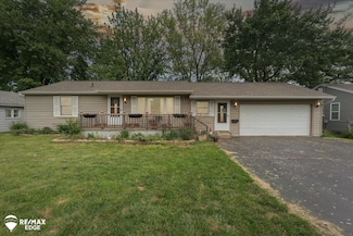7131 Houghton Dr, Davison, MI 48423