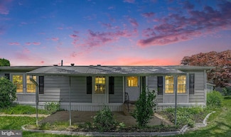 56 Neshaminy Falls Cir, North Wales, PA 19454