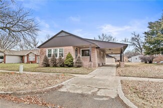 1015 E 7th St, Pittsburg, KS 66762
