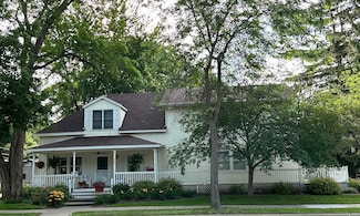 406 S Rum River Dr, Princeton, MN 55371