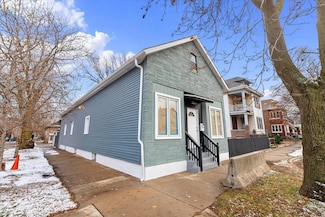 8601 S Houston Ave, Chicago, IL 60617