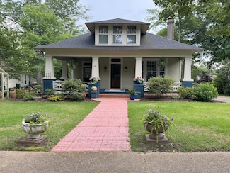 425 Robins St, Tupelo, MS 38804