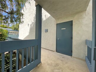 802 Camino Real Unit 204, Redondo Beach, CA 90277