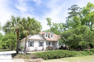 135 Live Oak Dr, Leland, NC 28451