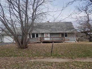 303 Elmwood Rd, Hoyt Lakes, MN 55750