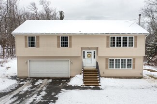 185 East St, Williamsburg, MA 01096