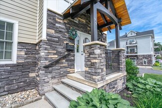 99 East Ave Unit 2, Saratoga Springs, NY 12866