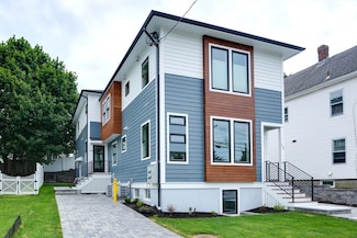 236 Sycamore St, Watertown, MA 02472