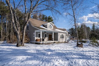 4 Brickyard Cove Rd, Harpswell, ME 04079