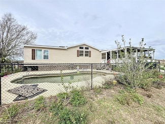 260 S Lake Patrick Rd, Frostproof, FL 33843