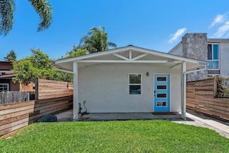 2057-59 Felspar St, San Diego, CA 92109