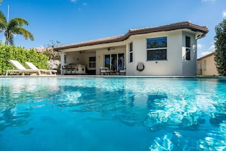 7267 Prudencia Dr, Lake Worth, FL 33463