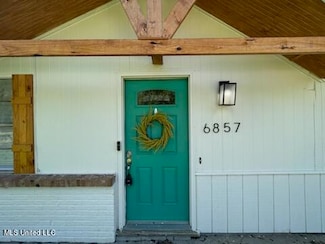 6857 Harry s Truman Dr, Jackson, MS 39213
