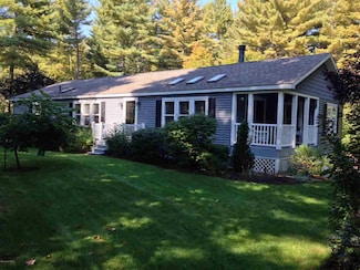 6 Sanders Rd, Corinth, NY 12822