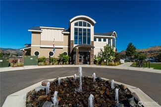 1350 W Woodin Ave Unit E7, Chelan, WA 98816