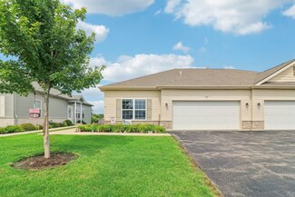 929 Yorktown St, McHenry, IL 60050