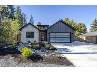 1218 Debrick Rd, Eugene, OR 97401