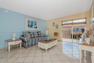 1890 W 56th St Unit 1423, Hialeah, FL 33012