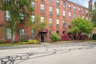 156 Front St Unit 103, Exeter, NH 03833