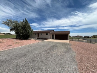644 S Avenida Del Oro E, Pueblo, CO 81007