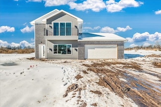 153 S Sycamore St, Valley Center, KS 67147