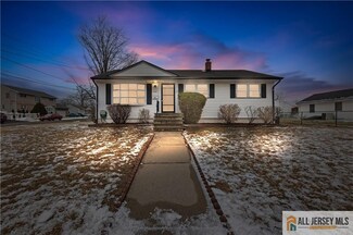 1045 Hanover St, Piscataway, NJ 08854