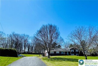4124 Washington St, Schnecksville, PA 18078