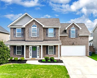 2440 Clinging Vine Ln, Knoxville, TN 37931